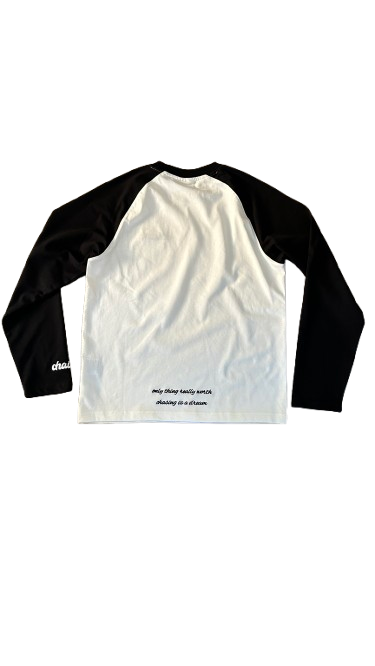 chaiser. White/Black Longsleeve