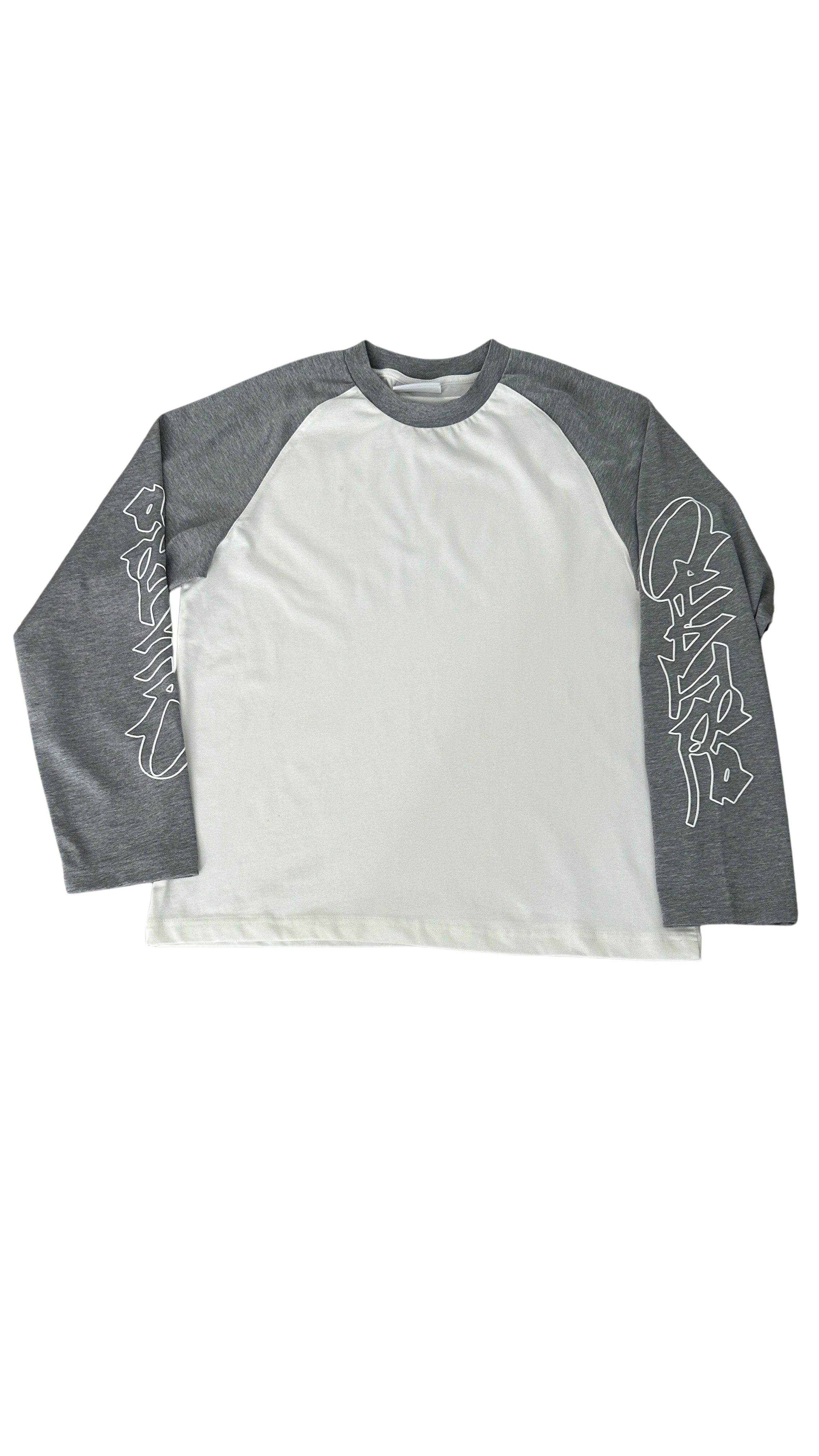 grey/white chaise longsleeve