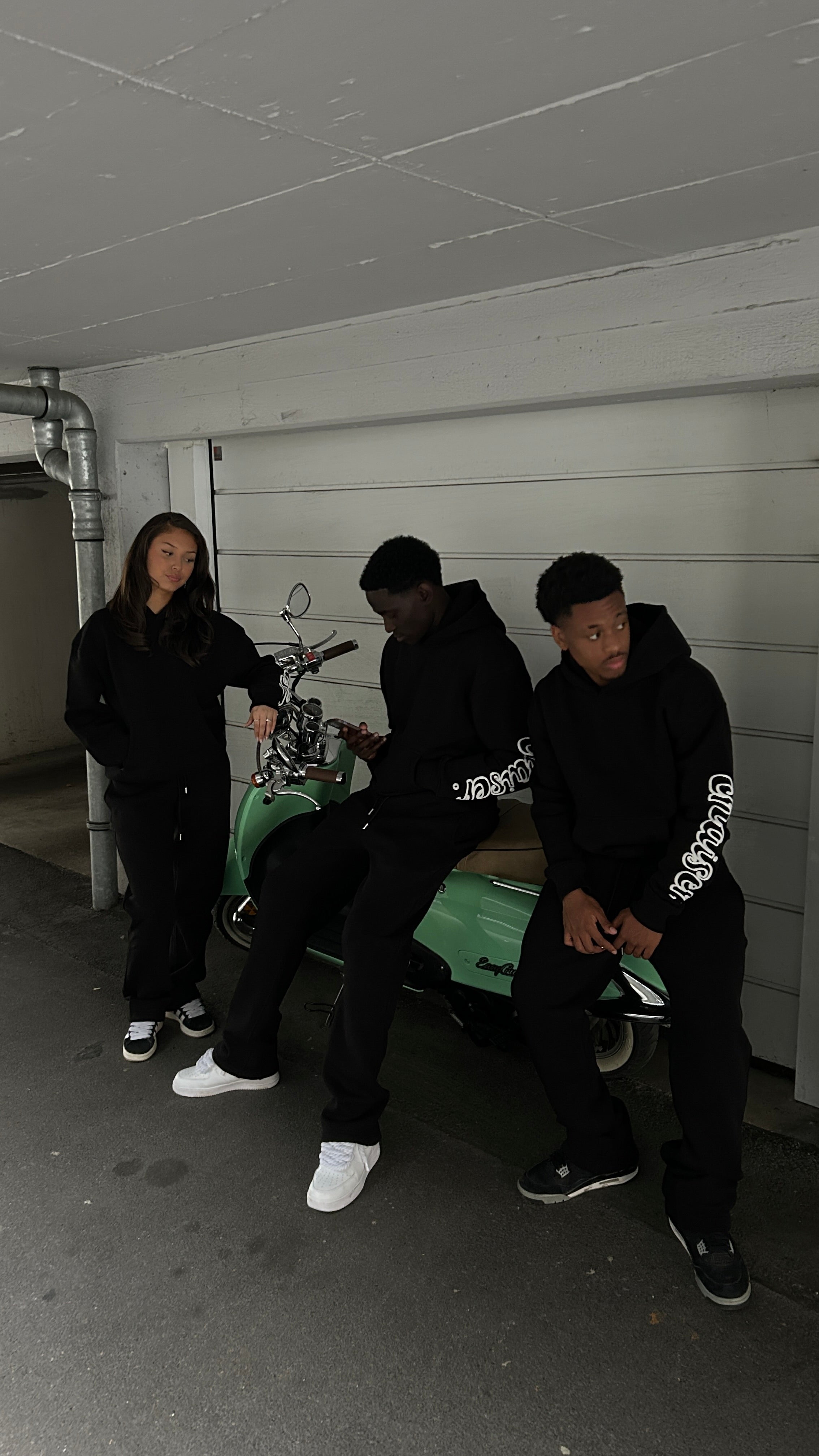 CHAISER. BLACK HOODIE